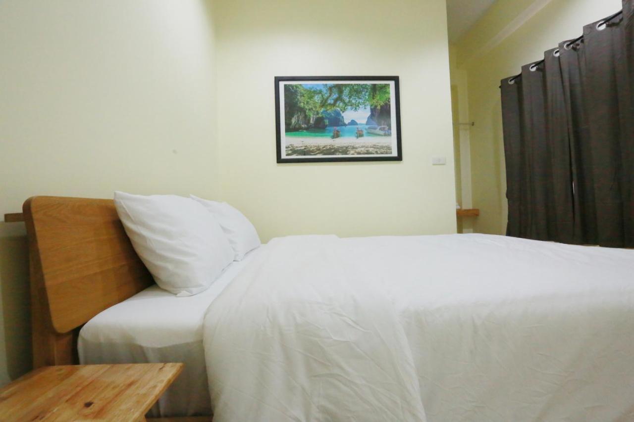 Хостел Interest Poshtel Бангкок Екстер'єр фото